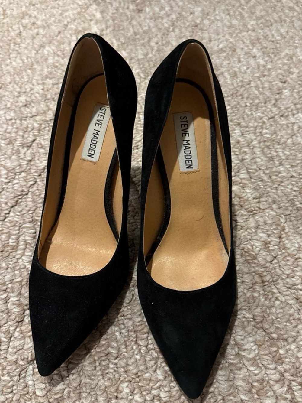 Steve Madden Black Suede Pointed Toe Pumps